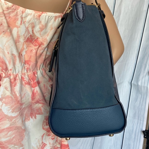 NWT!! Coach Kleo Carryall Tote Bag - Picture 5 of 16